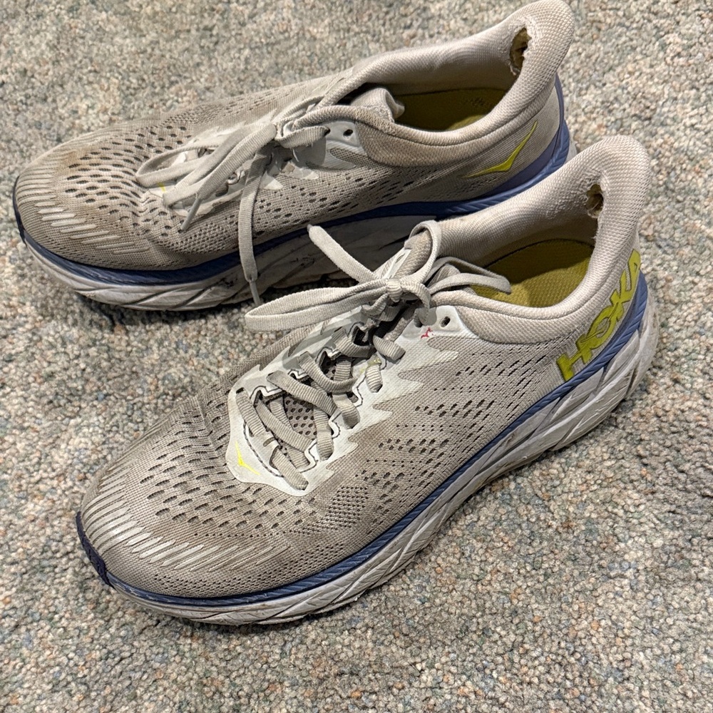 Hoka Clifton 7 Women’s athletic shoes